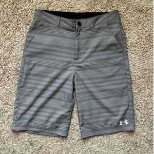 Under Armour Amphibious Shorts I Performance, Gray Striped I Size 18